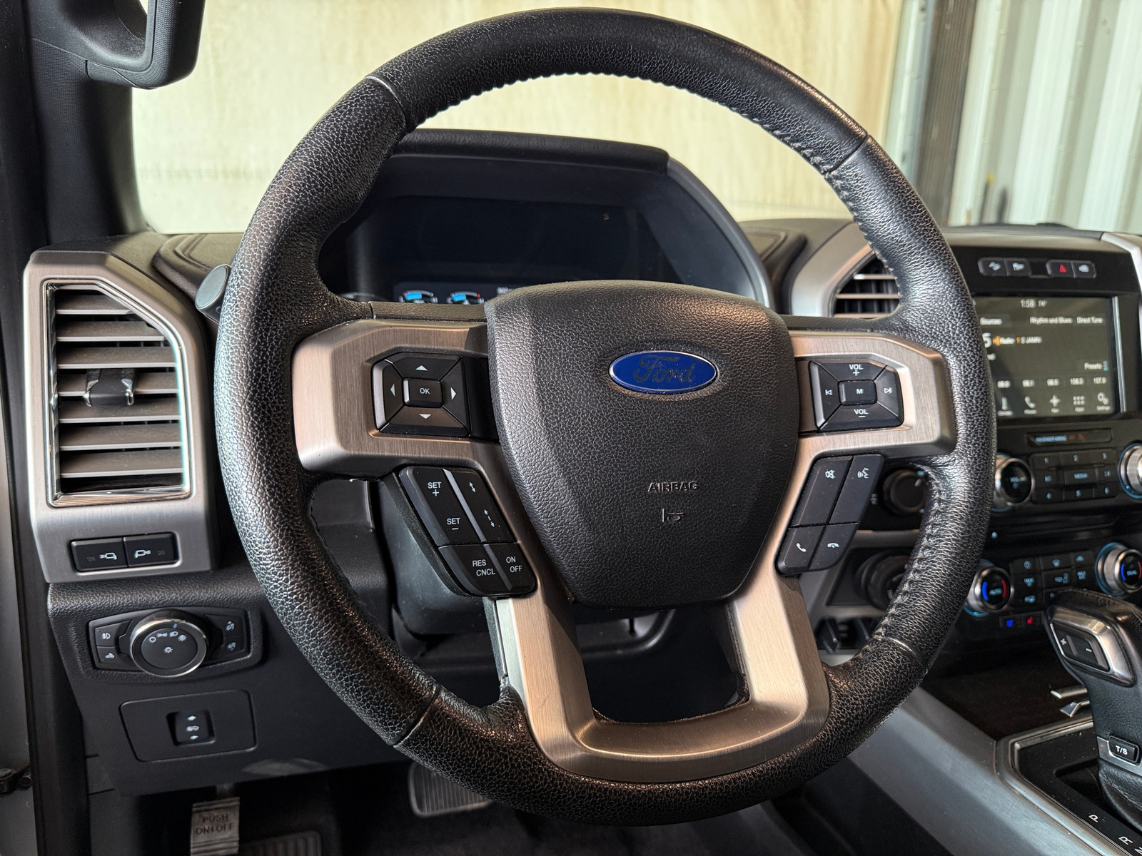 Thumbnail: 2016 Ford Econoline - 4