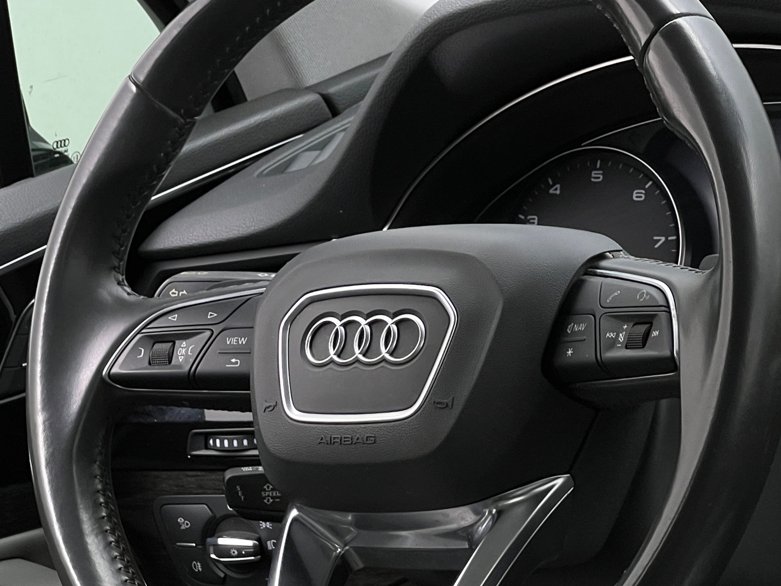 Thumbnail: 2019 Audi Q7 - 4