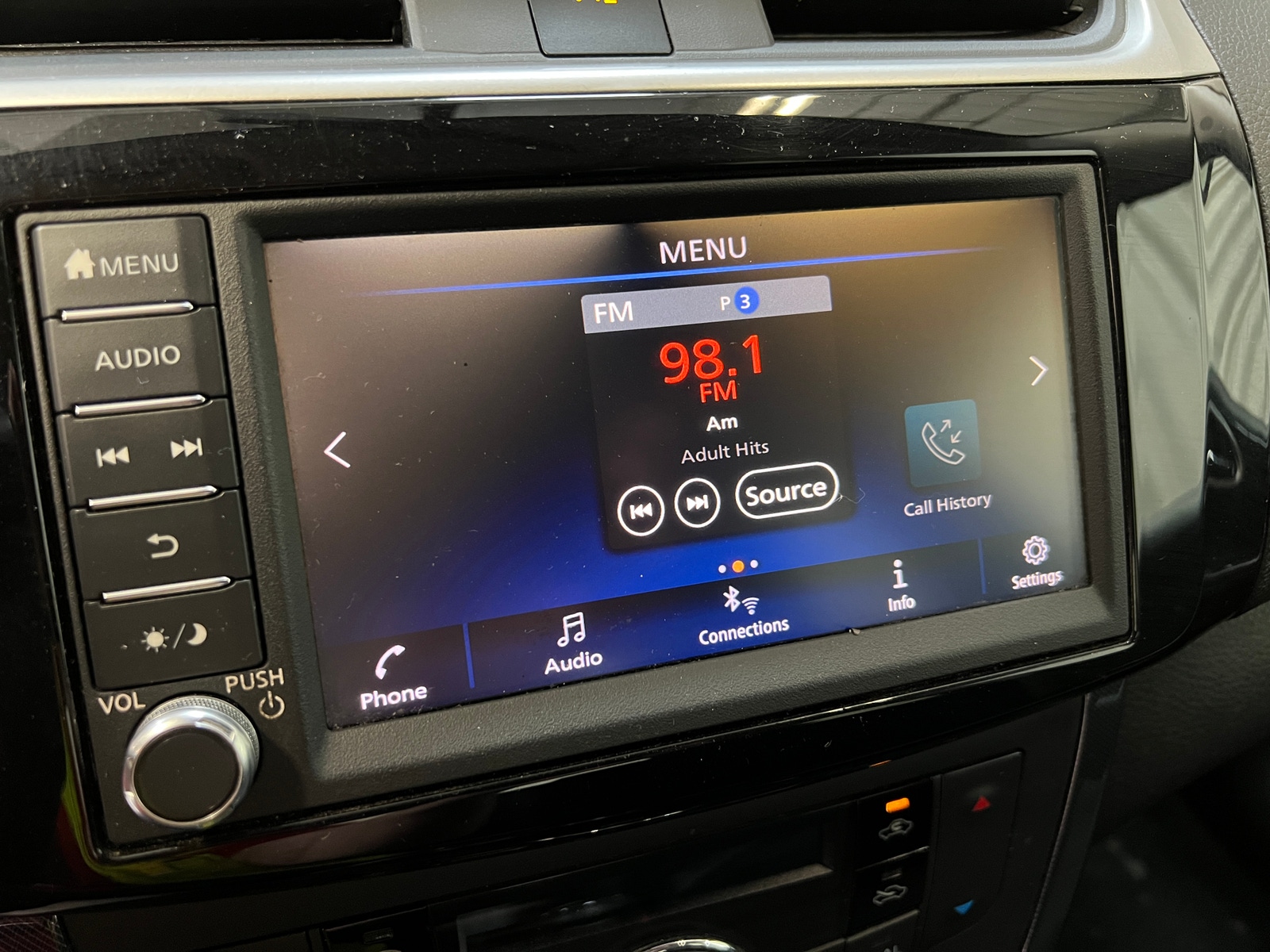 Thumbnail: 2019 Nissan Sentra - 4