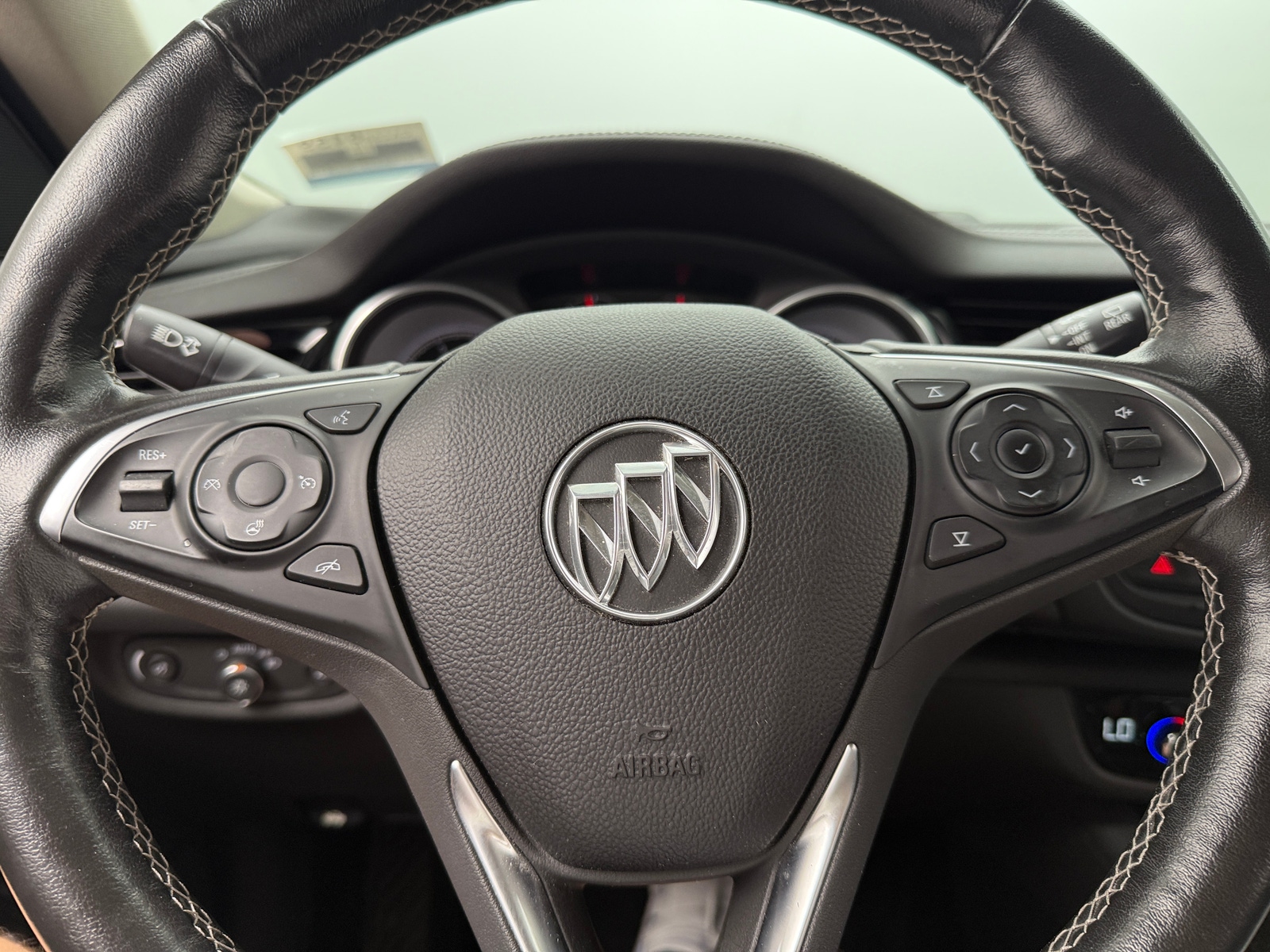 Thumbnail: 2018 Buick Regal - 4