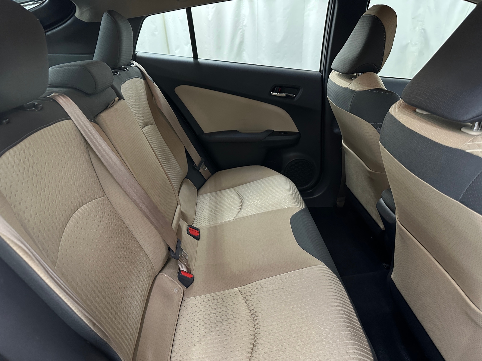 Thumbnail: 2016 Toyota Prius - 6