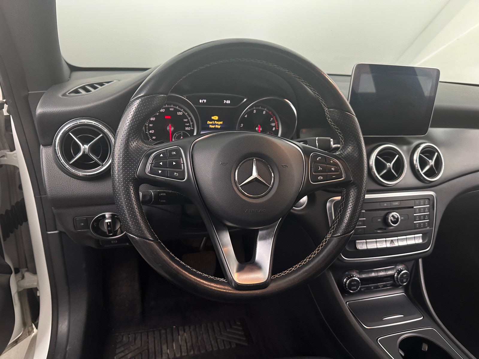 Thumbnail: 2018 Mercedes-Benz CLA - 3