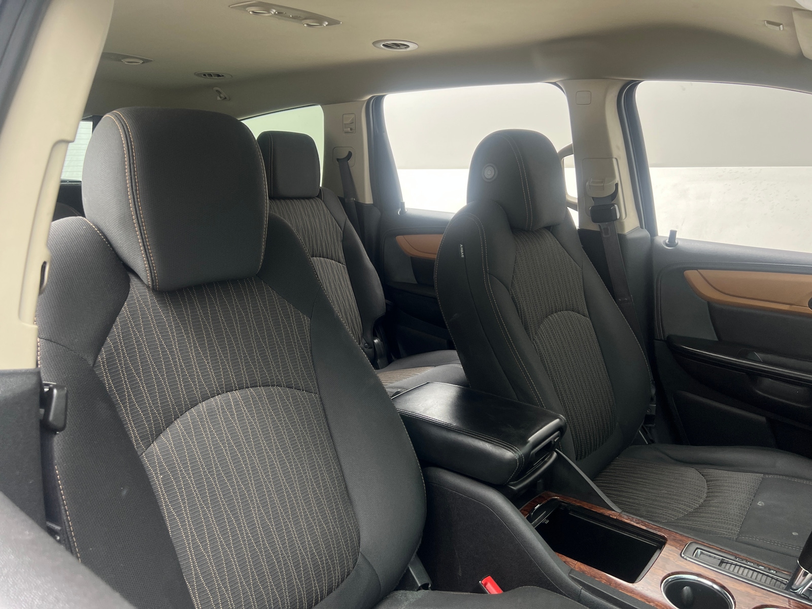 Thumbnail: 2014 Chevrolet Traverse - 2
