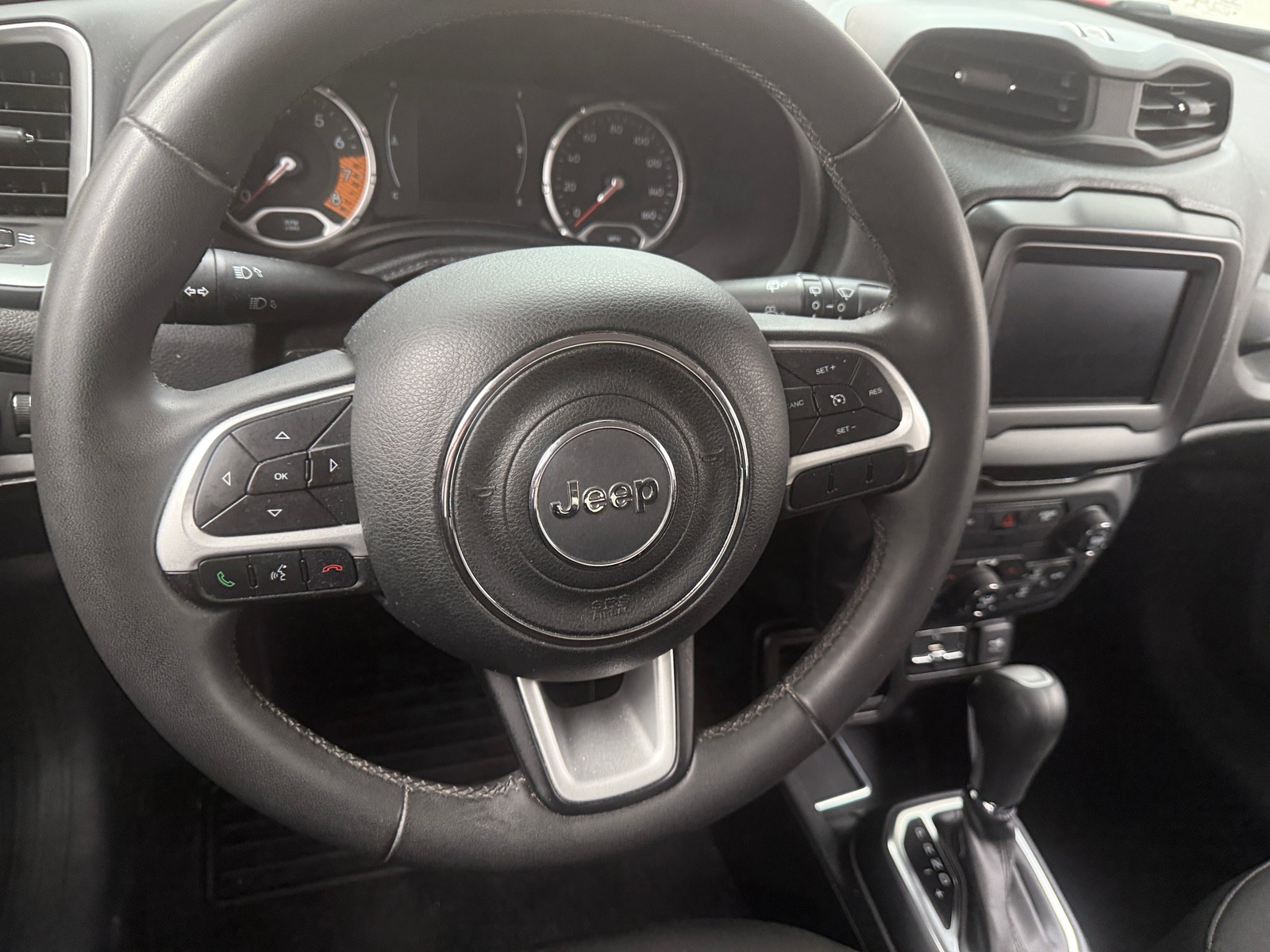 Thumbnail: 2019 Jeep Renegade - 5