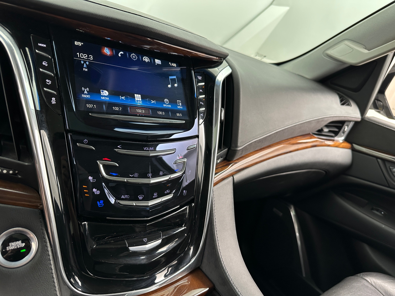 Thumbnail: 2017 Cadillac Escalade - 3