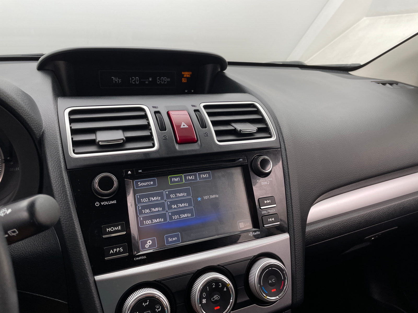 Thumbnail: 2016 Subaru Crosstrek - 4