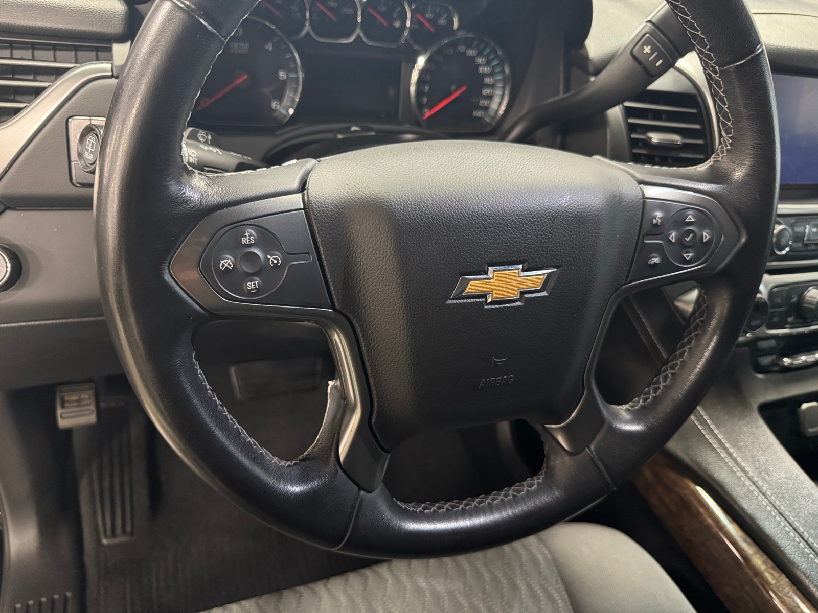 Thumbnail: 2020 Chevrolet Tahoe - 5