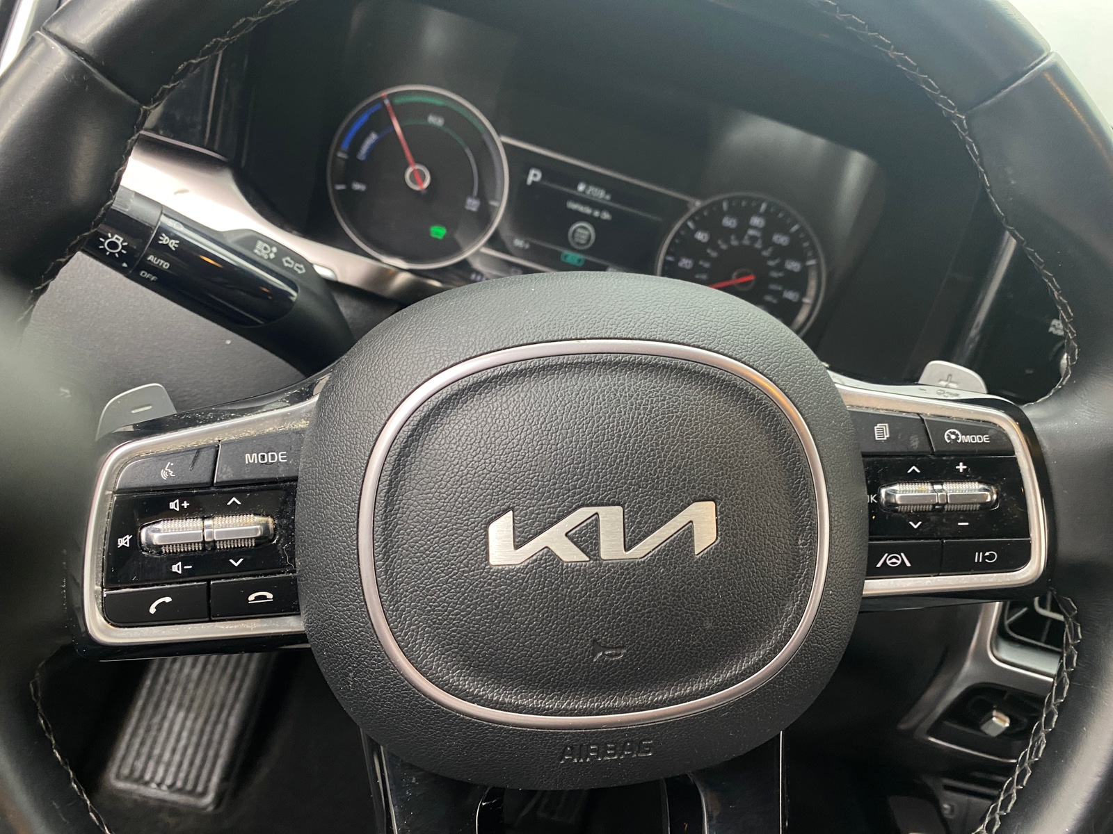 Thumbnail: 2022 Kia Sorento - 4