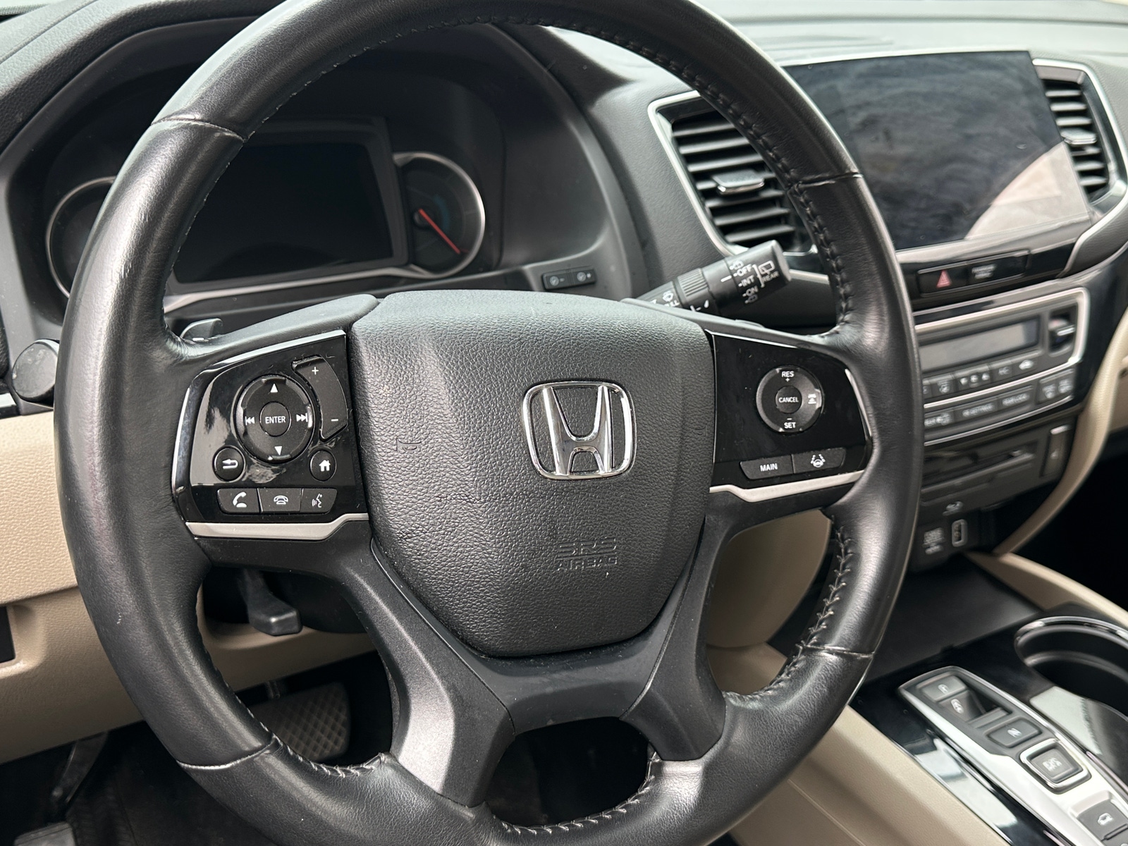 Thumbnail: 2019 Honda Pilot - 4