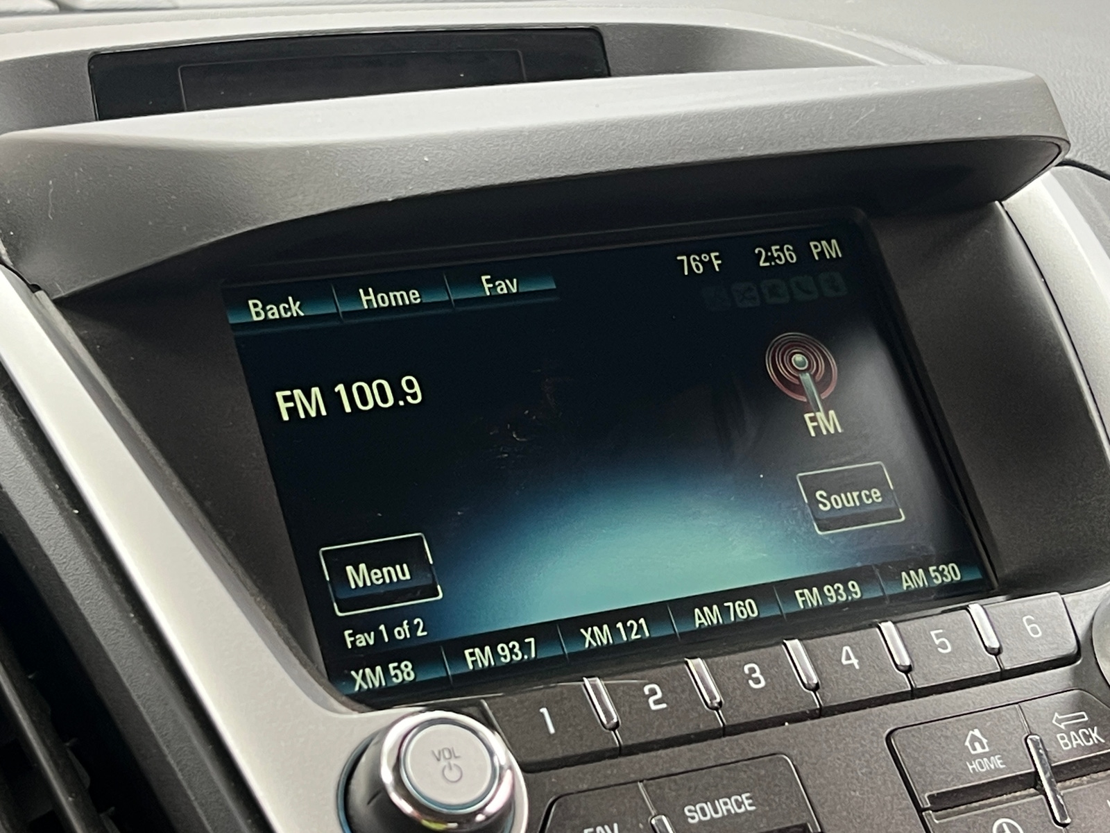 Thumbnail: 2015 Chevrolet Equinox - 3