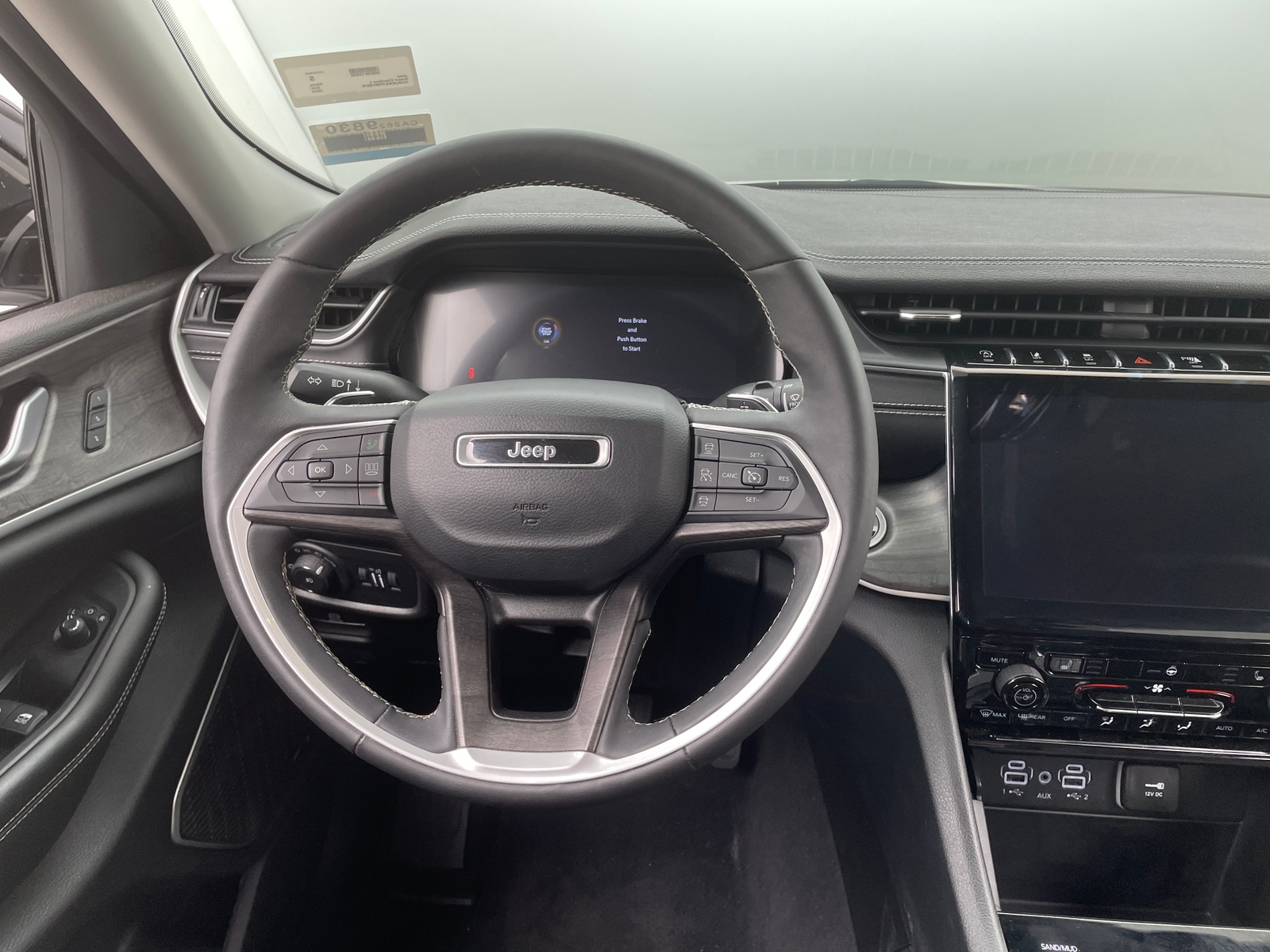 Thumbnail: 2023 Jeep Grand Cherokee L - 4