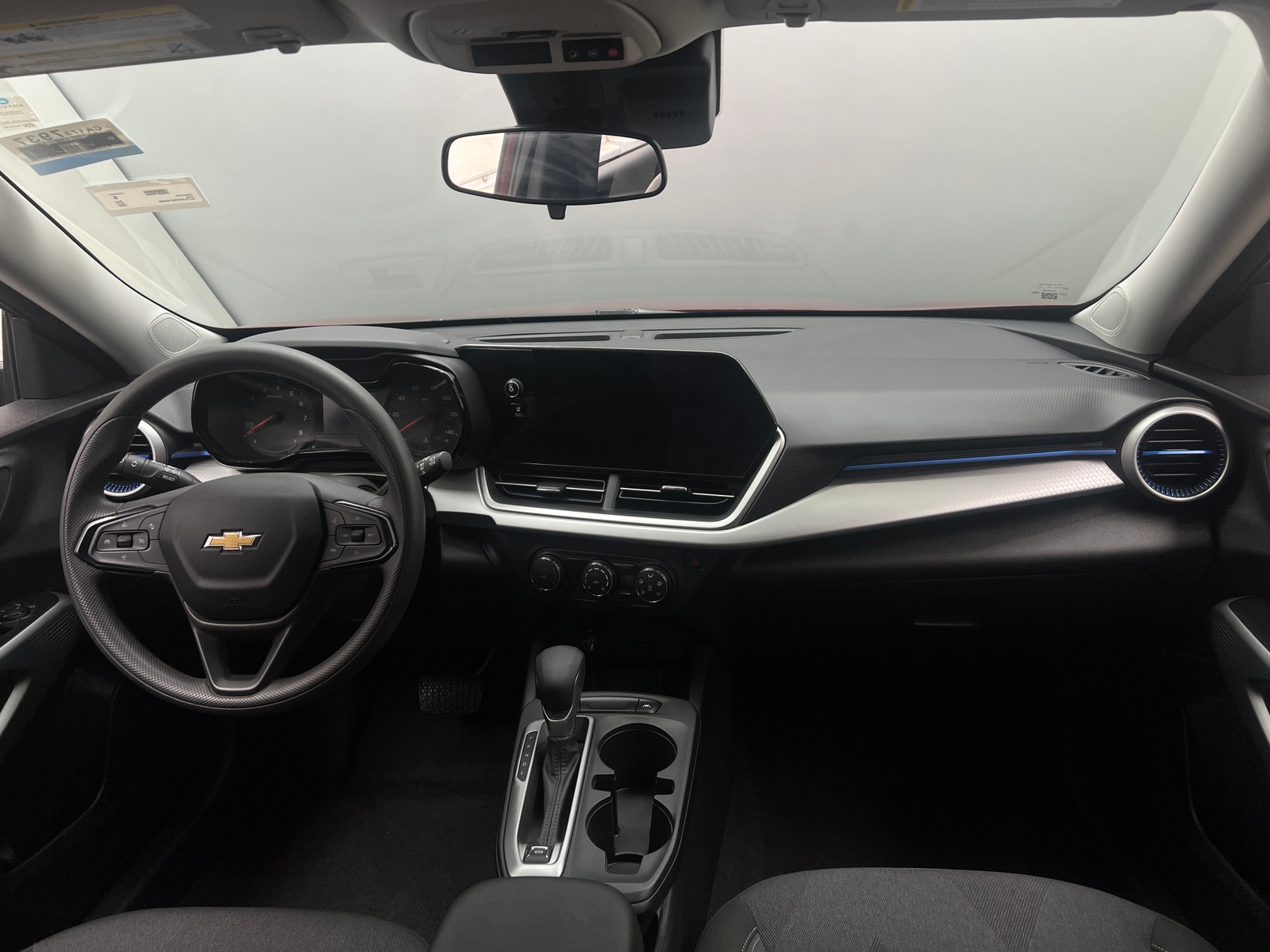 Thumbnail: 2025 Chevrolet Trax - 3