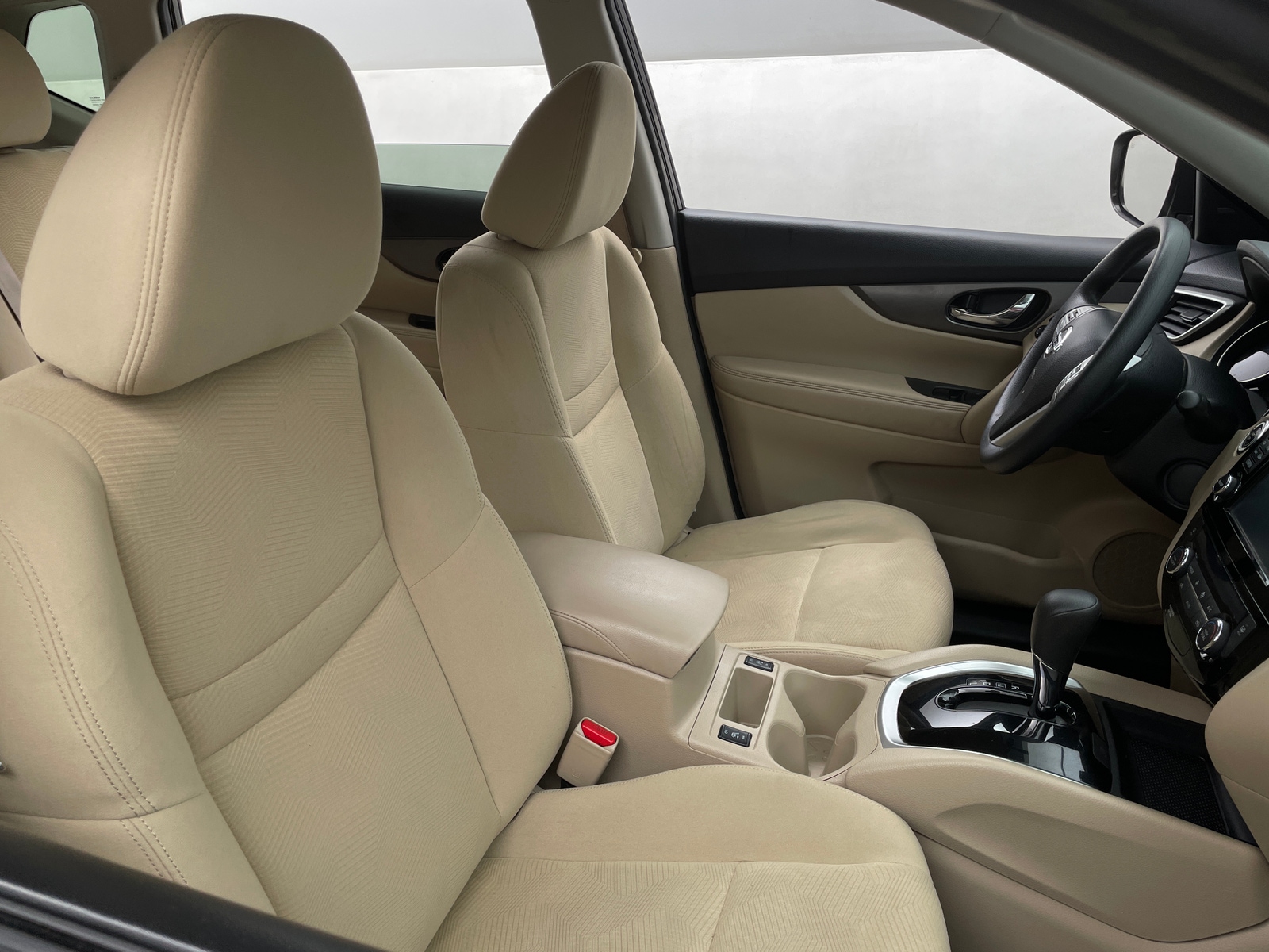 Thumbnail: 2016 Nissan Rogue - 2