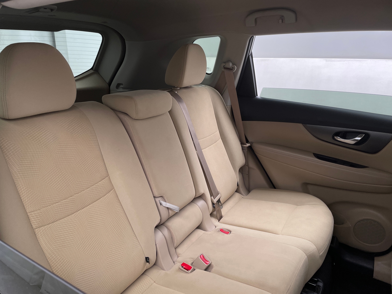 Thumbnail: 2016 Nissan Rogue - 6