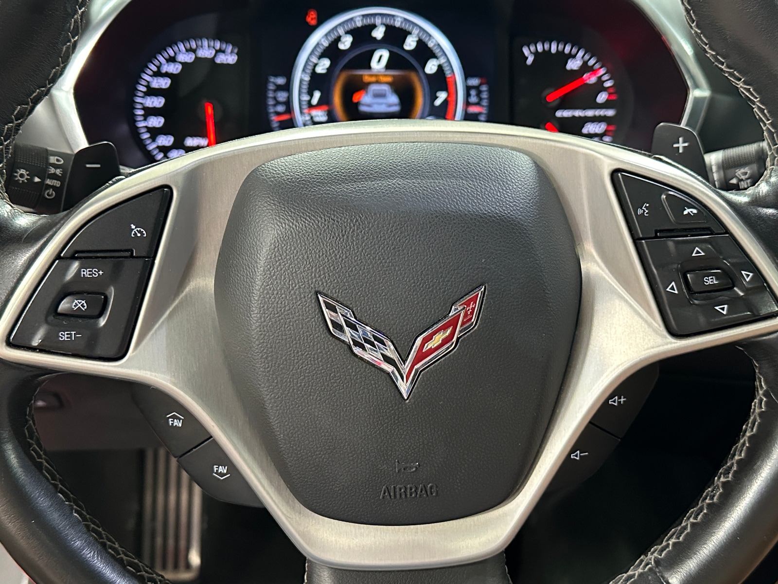 Thumbnail: 2014 Chevrolet Corvette - 3