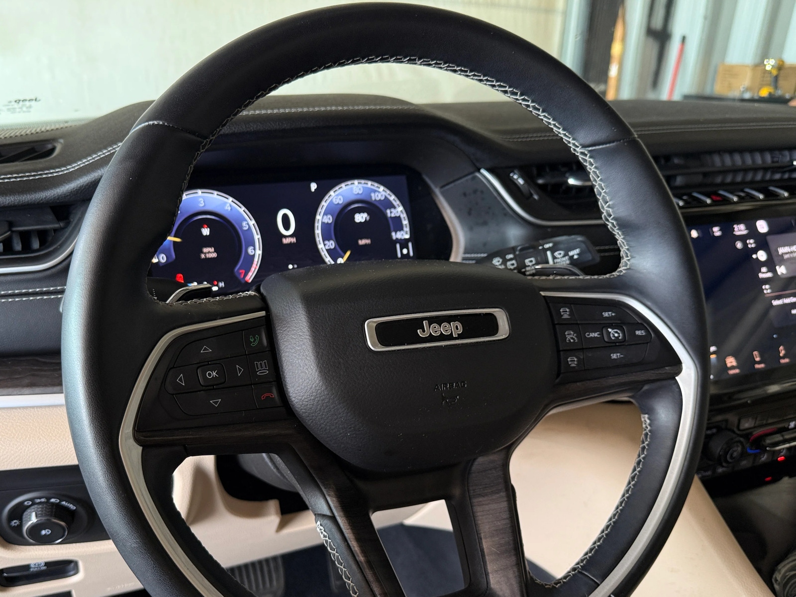 Thumbnail: 2021 Jeep Grand Cherokee L - 4