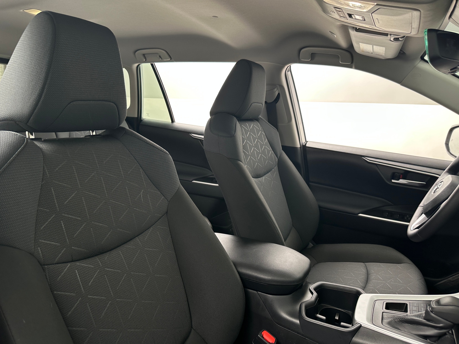 Thumbnail: 2025 Toyota RAV4 - 2