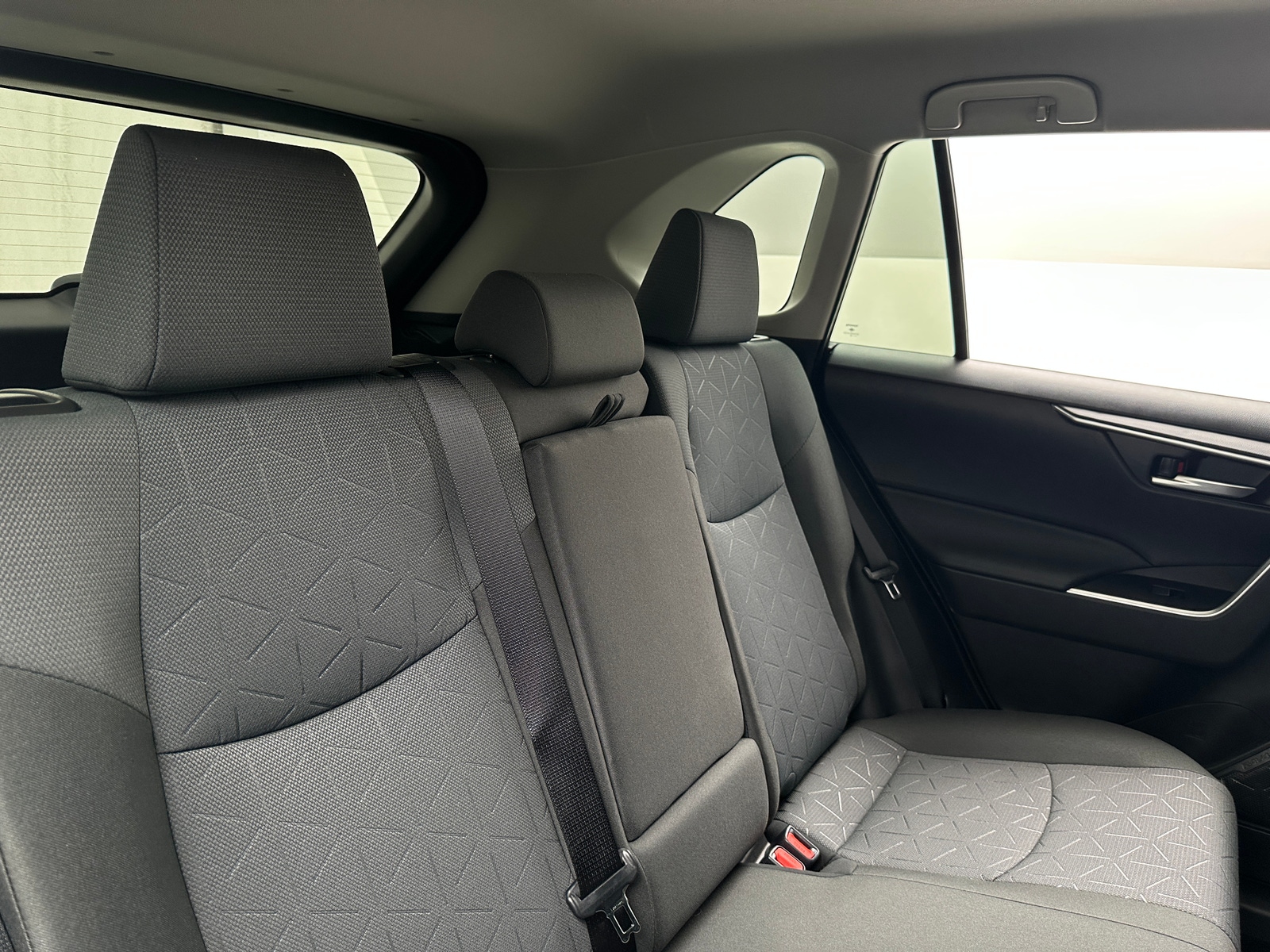 Thumbnail: 2025 Toyota RAV4 - 6