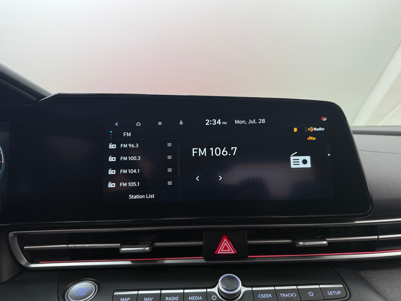 Thumbnail: 2023 Hyundai Elantra - 3