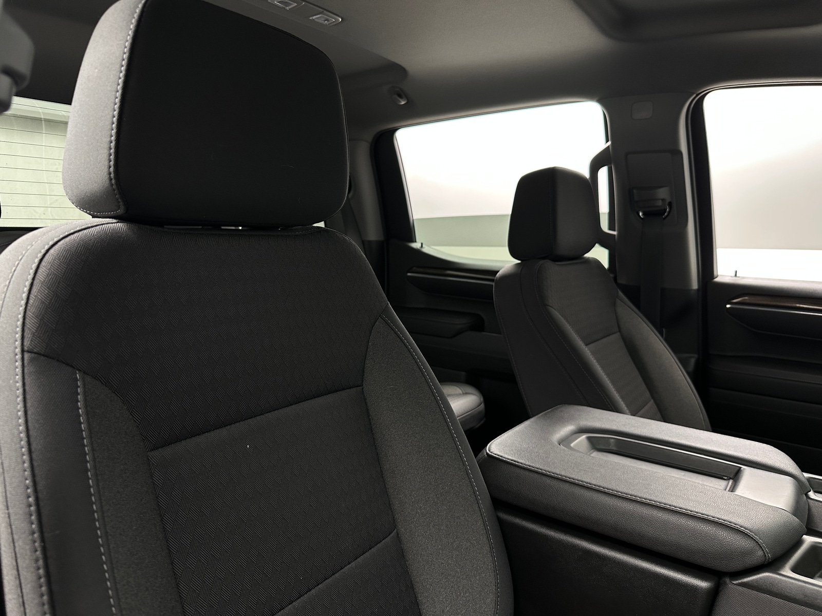 Thumbnail: 2022 Chevrolet Silverado 1500 - 2