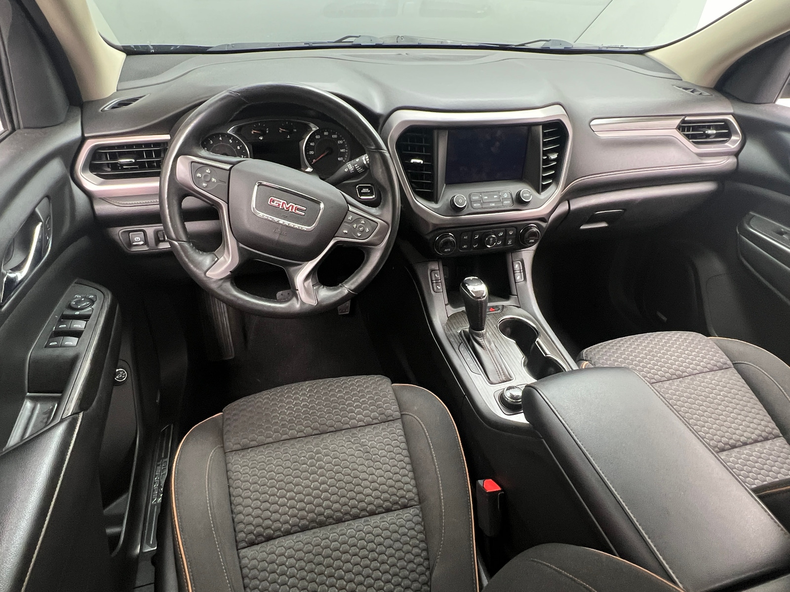 Thumbnail: 2017 GMC Acadia - 3