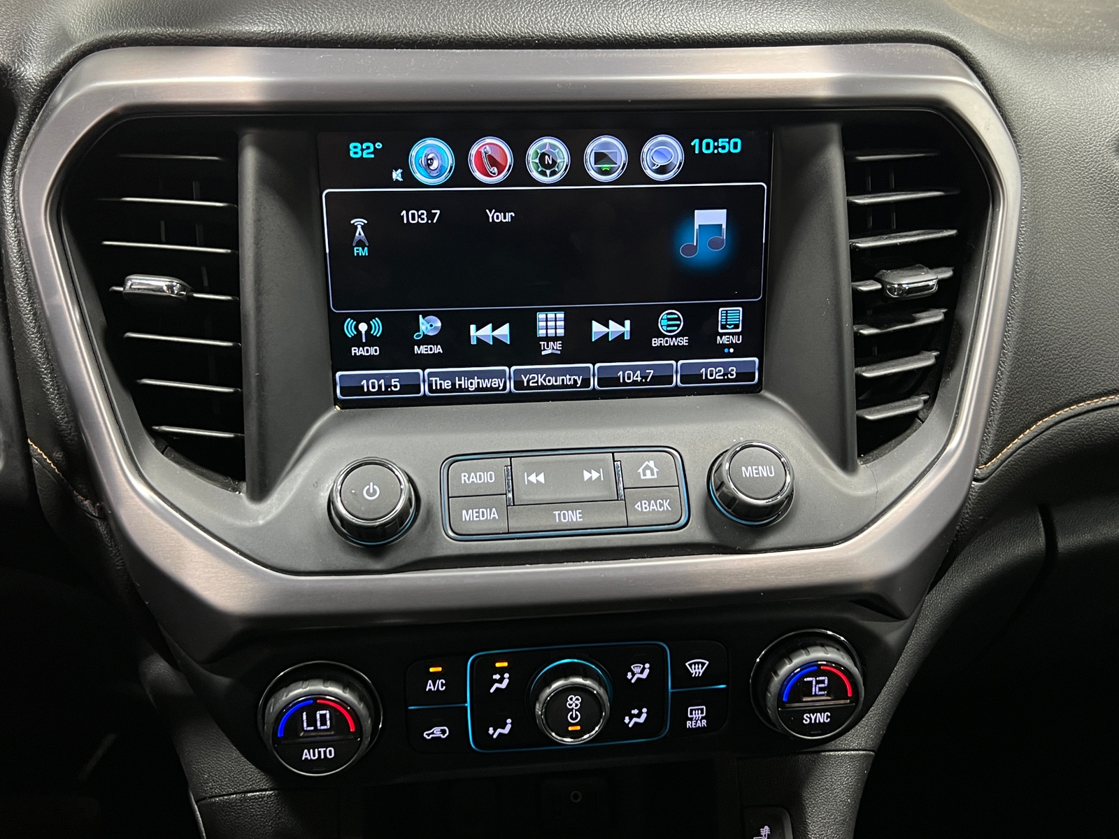 Thumbnail: 2017 GMC Acadia - 4