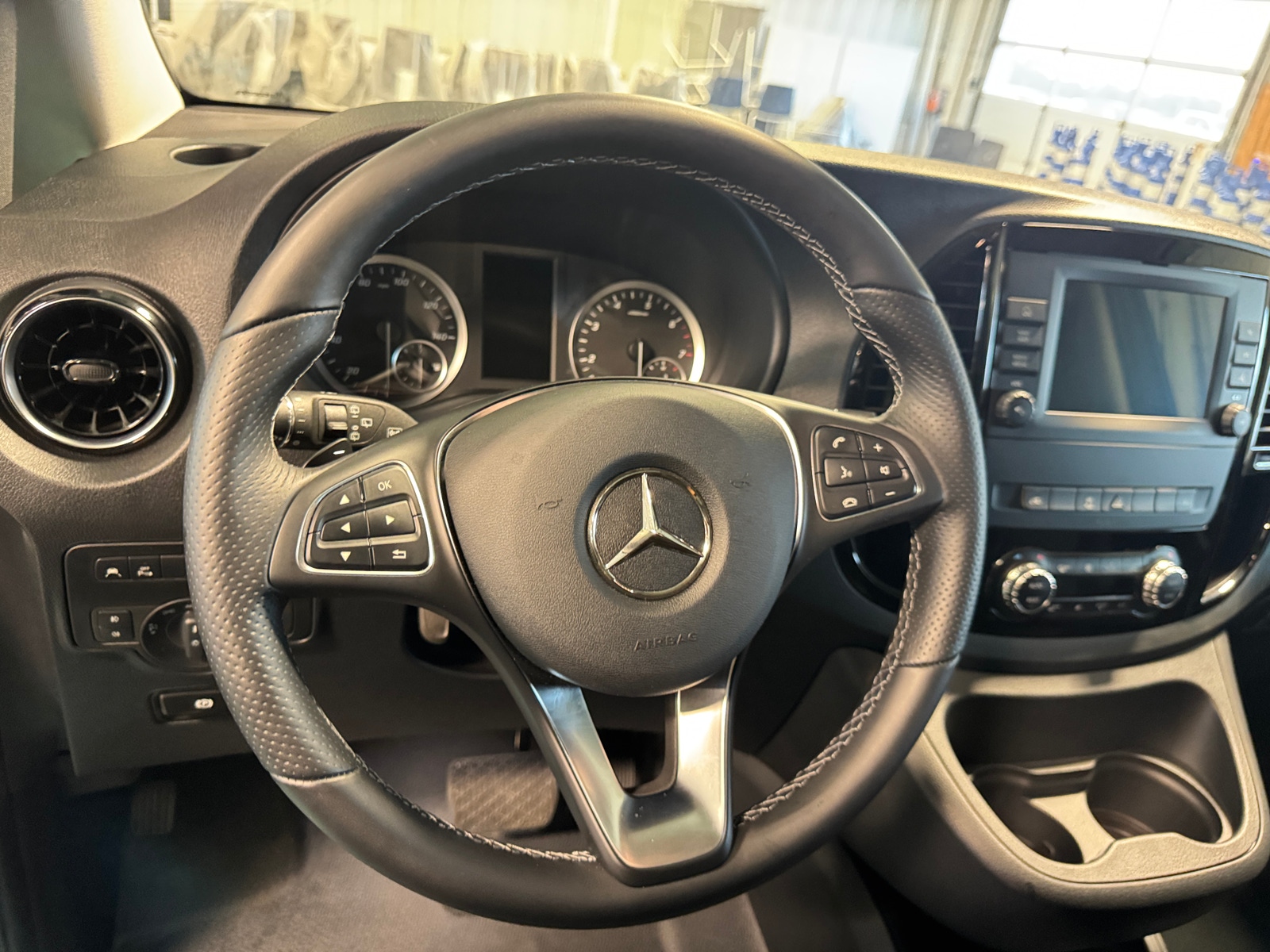 Thumbnail: 2022 Mercedes-Benz Metris - 5