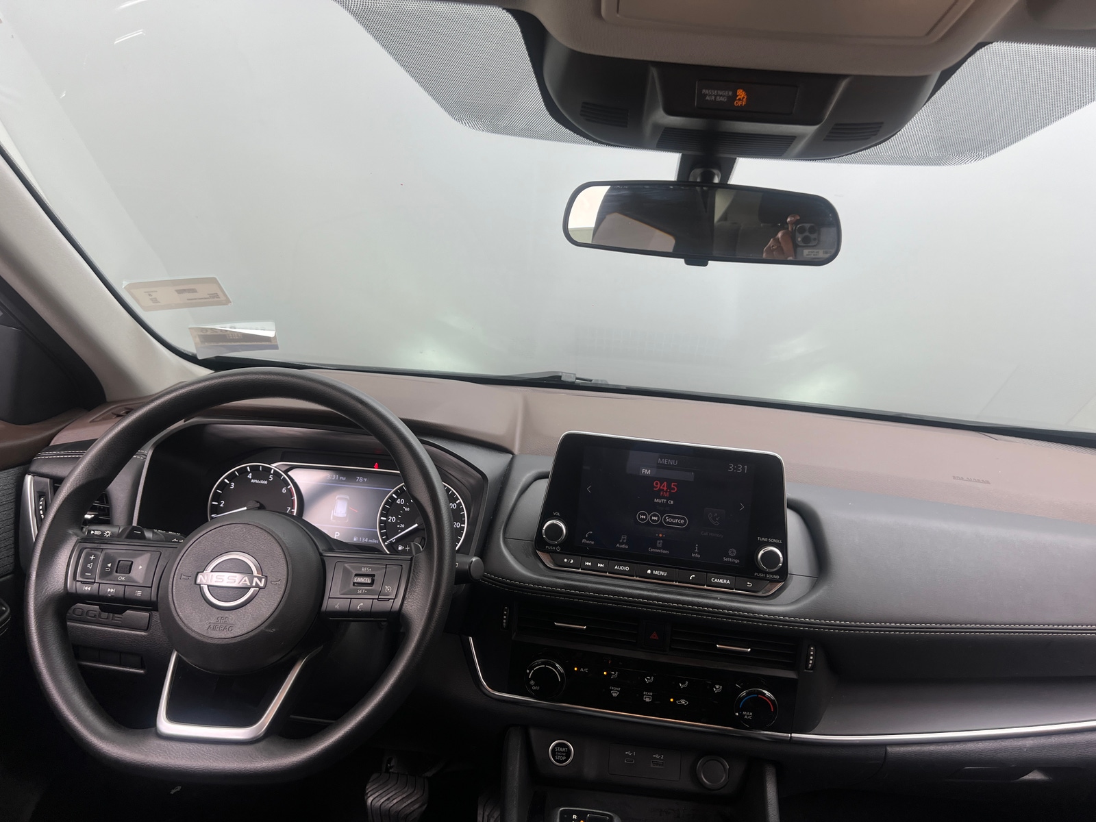 Thumbnail: 2022 Nissan Rogue - 3