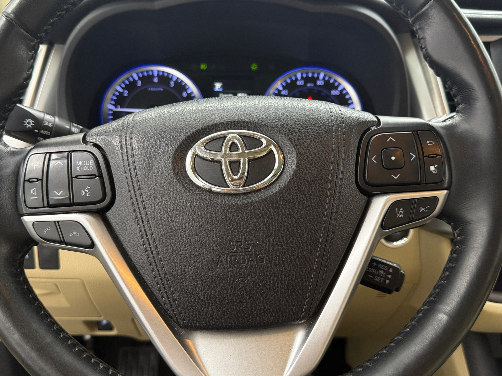 Thumbnail: 2019 Toyota Highlander - 4