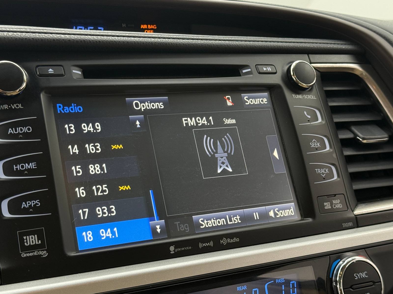 Thumbnail: 2019 Toyota Highlander - 3
