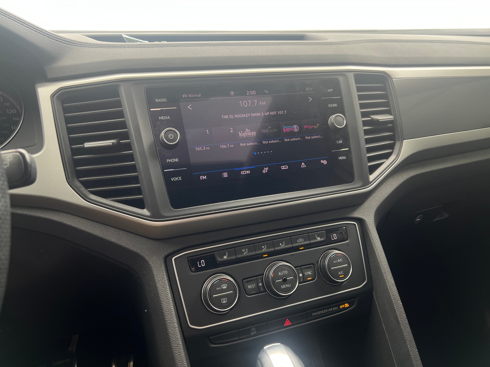 Thumbnail: 2021 Volkswagen Atlas - 3
