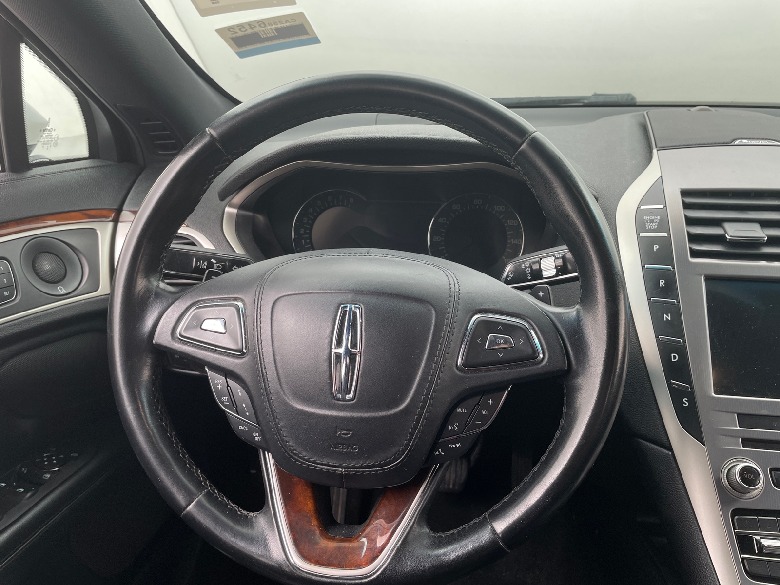 Thumbnail: 2020 Lincoln MKZ - 4