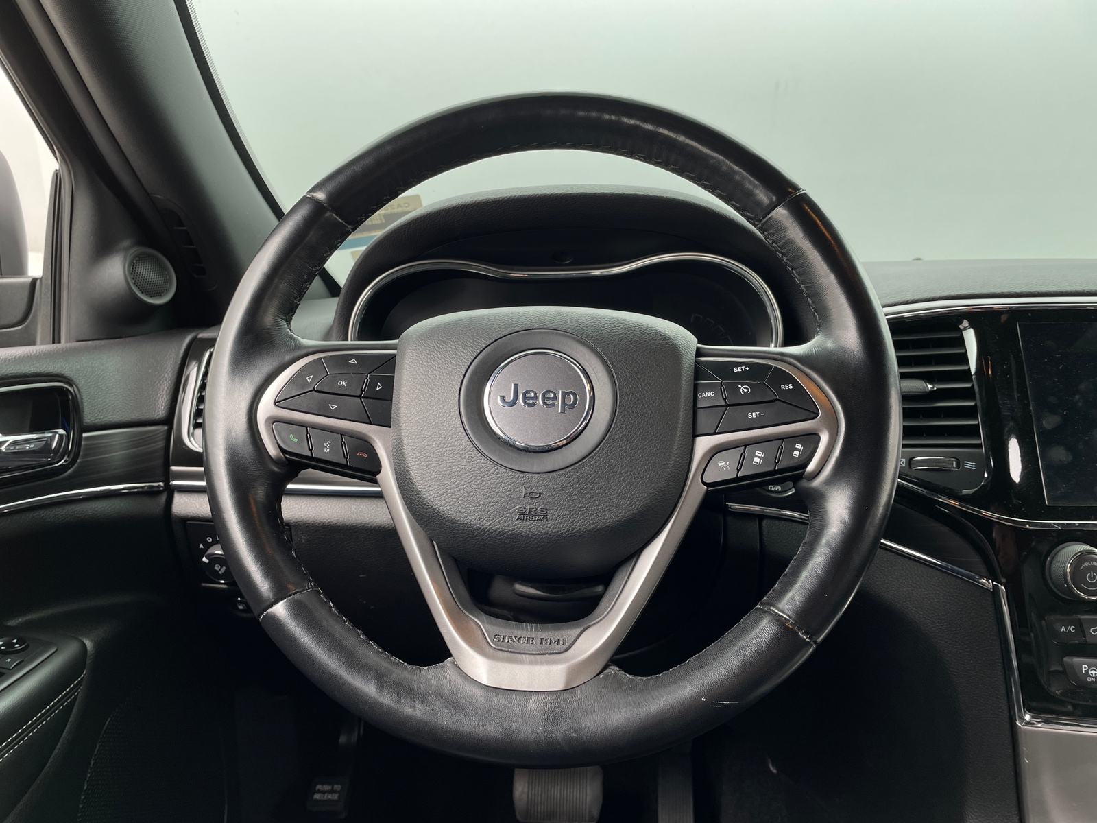 Thumbnail: 2021 Jeep Grand Cherokee - 5