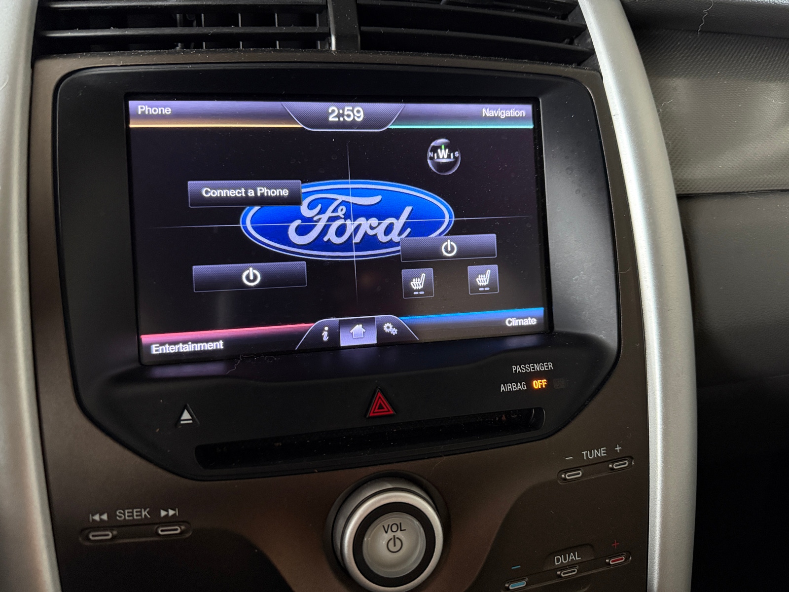 Thumbnail: 2013 Ford Edge - 4