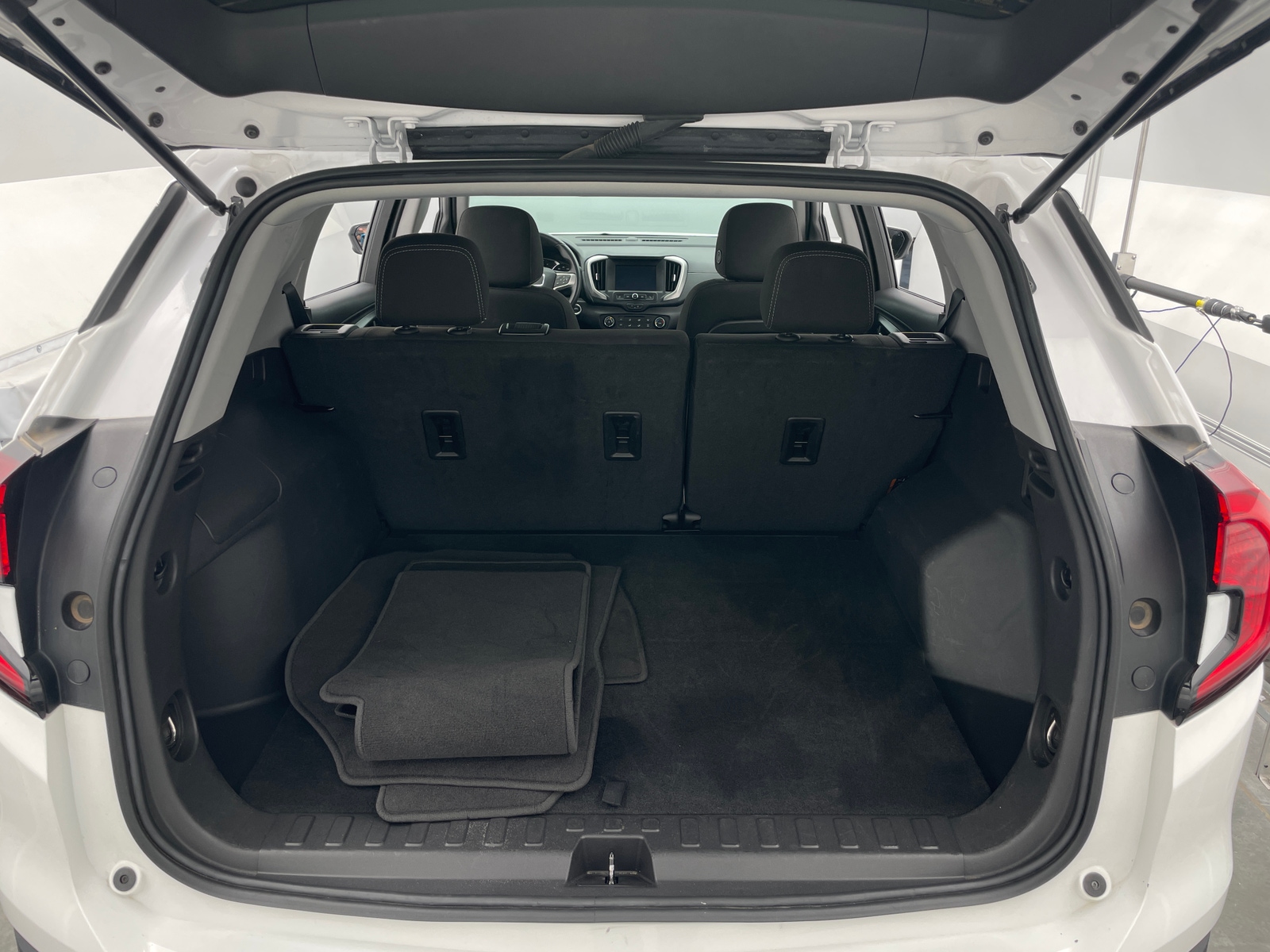 Thumbnail: 2024 GMC Terrain - 7