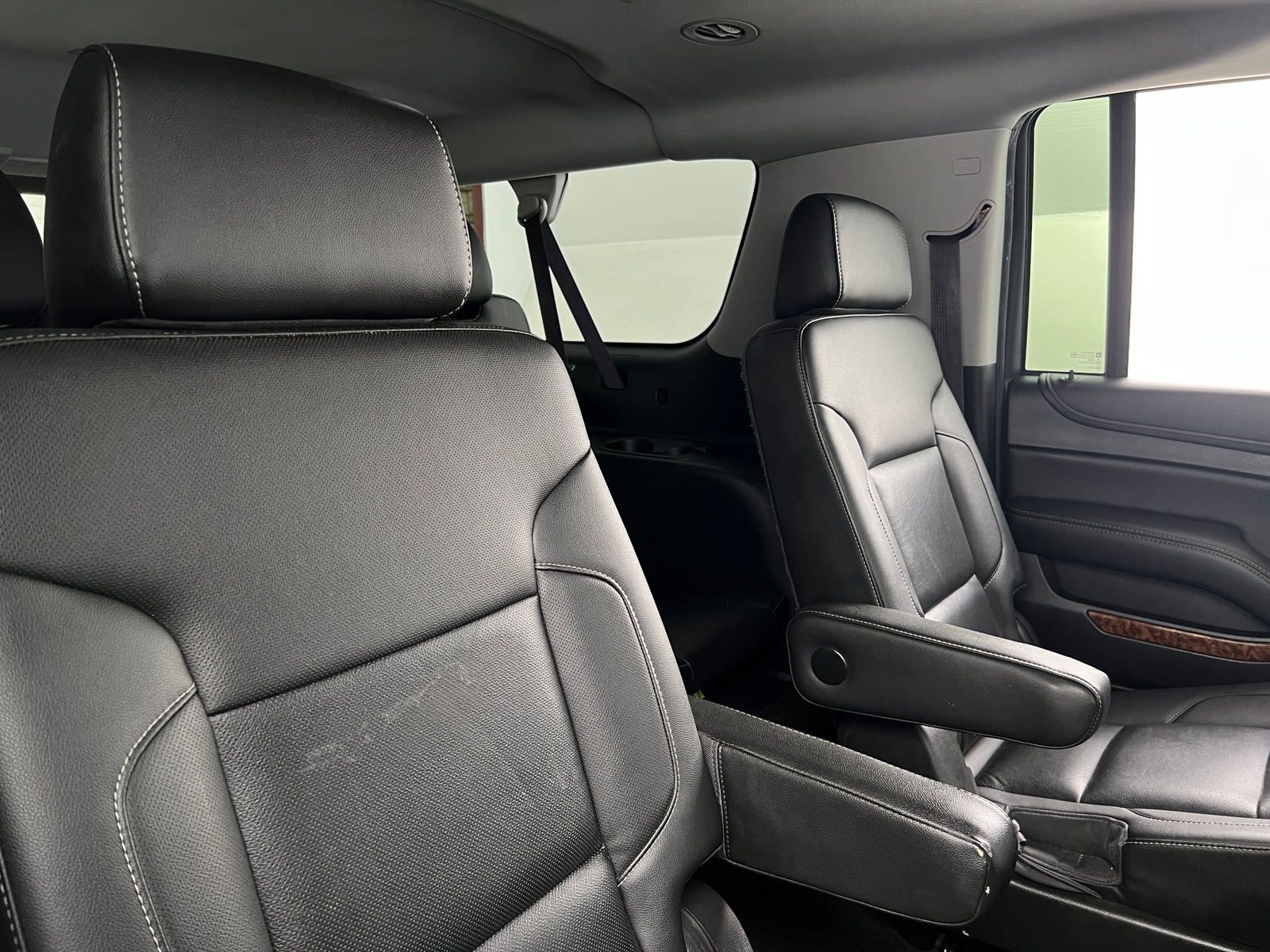 Thumbnail: 2016 Chevrolet Suburban - 5