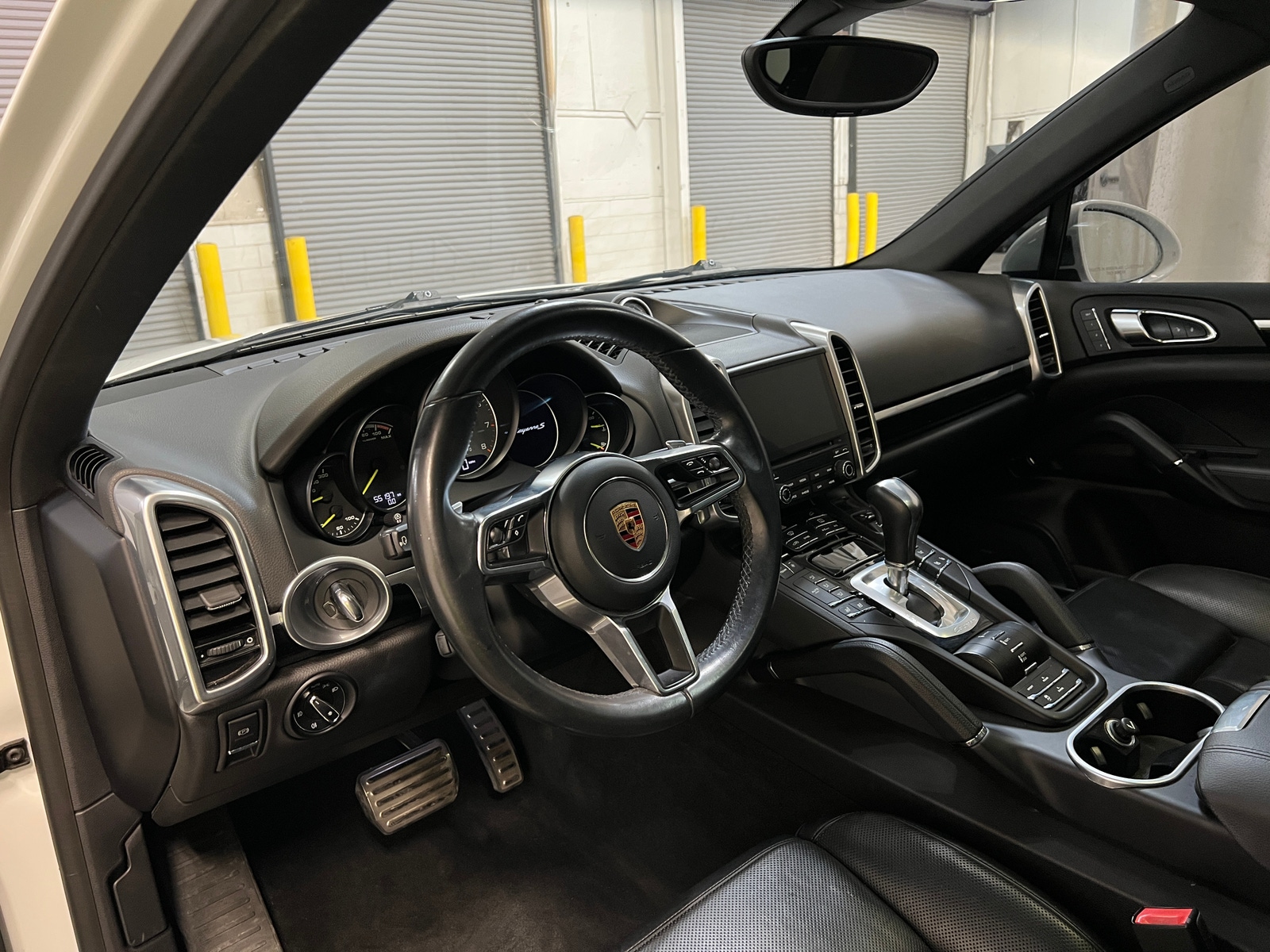 Thumbnail: 2017 Porsche Cayenne - 2