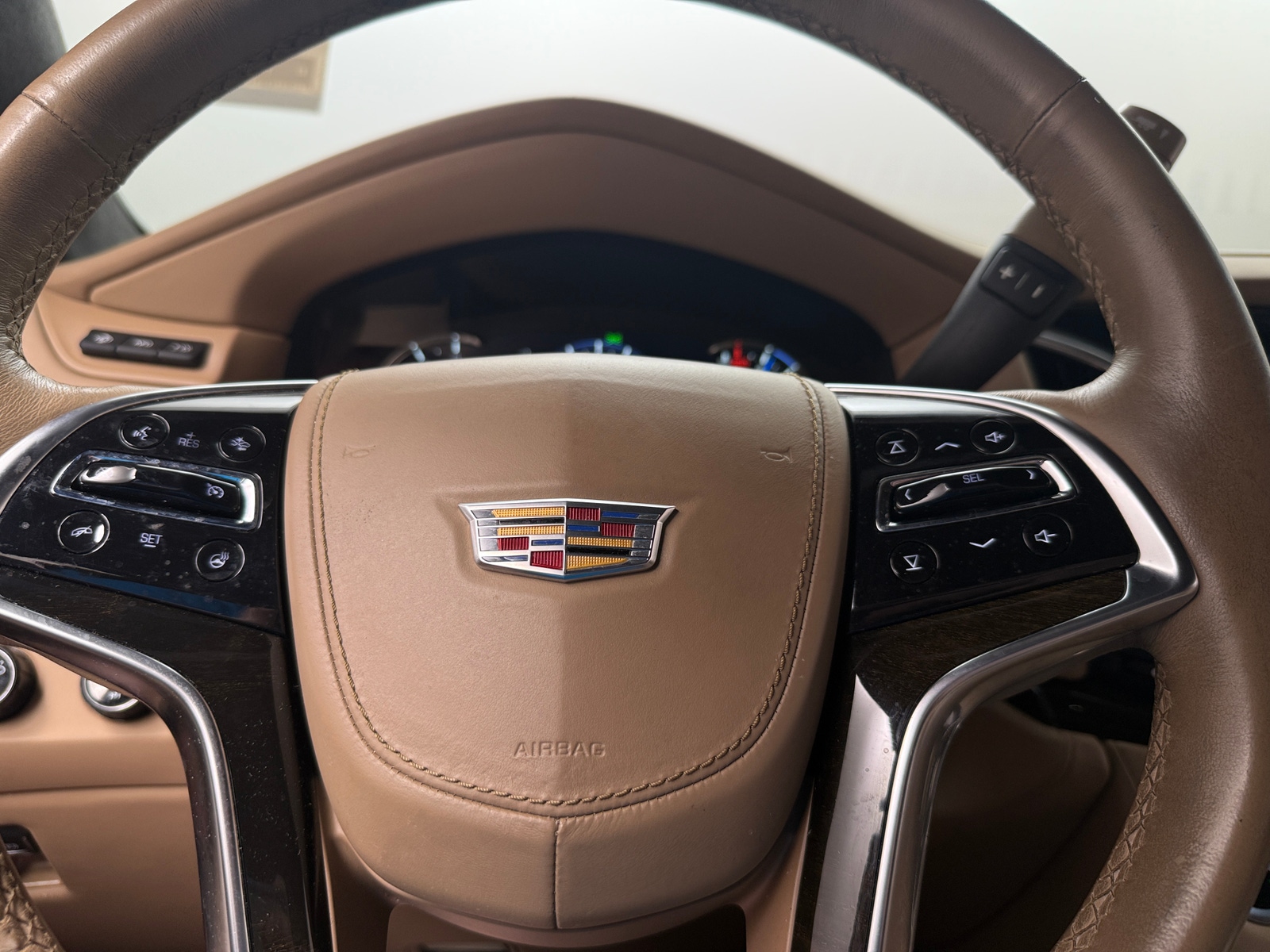 Thumbnail: 2018 Cadillac Escalade - 4