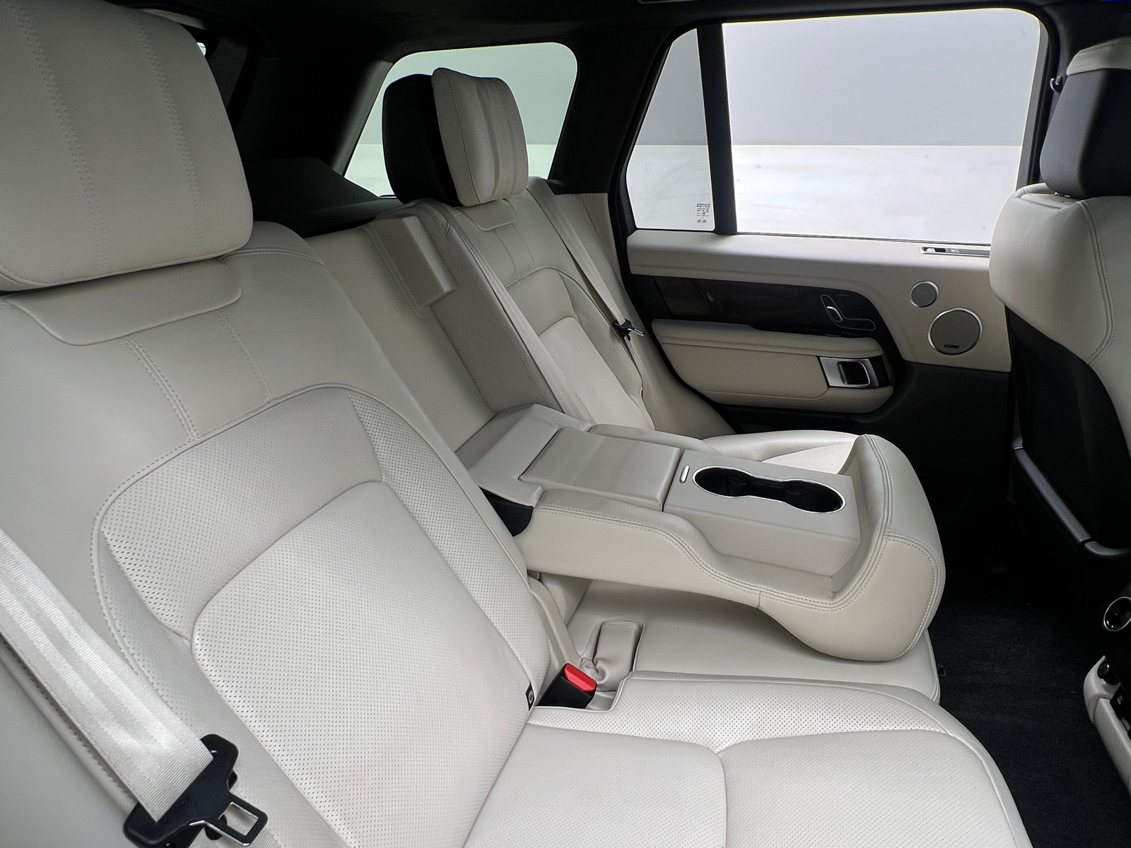 Thumbnail: 2021 Land Rover Range Rover - 5