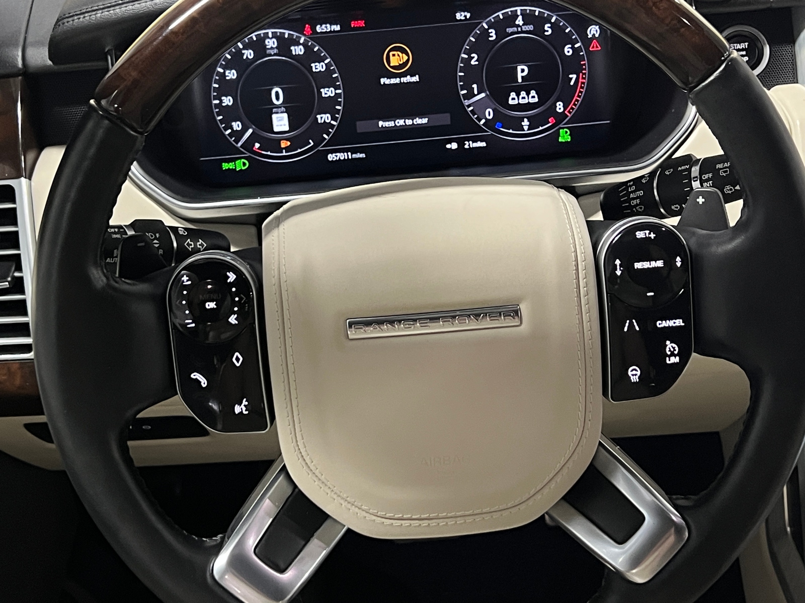 Thumbnail: 2021 Land Rover Range Rover - 4