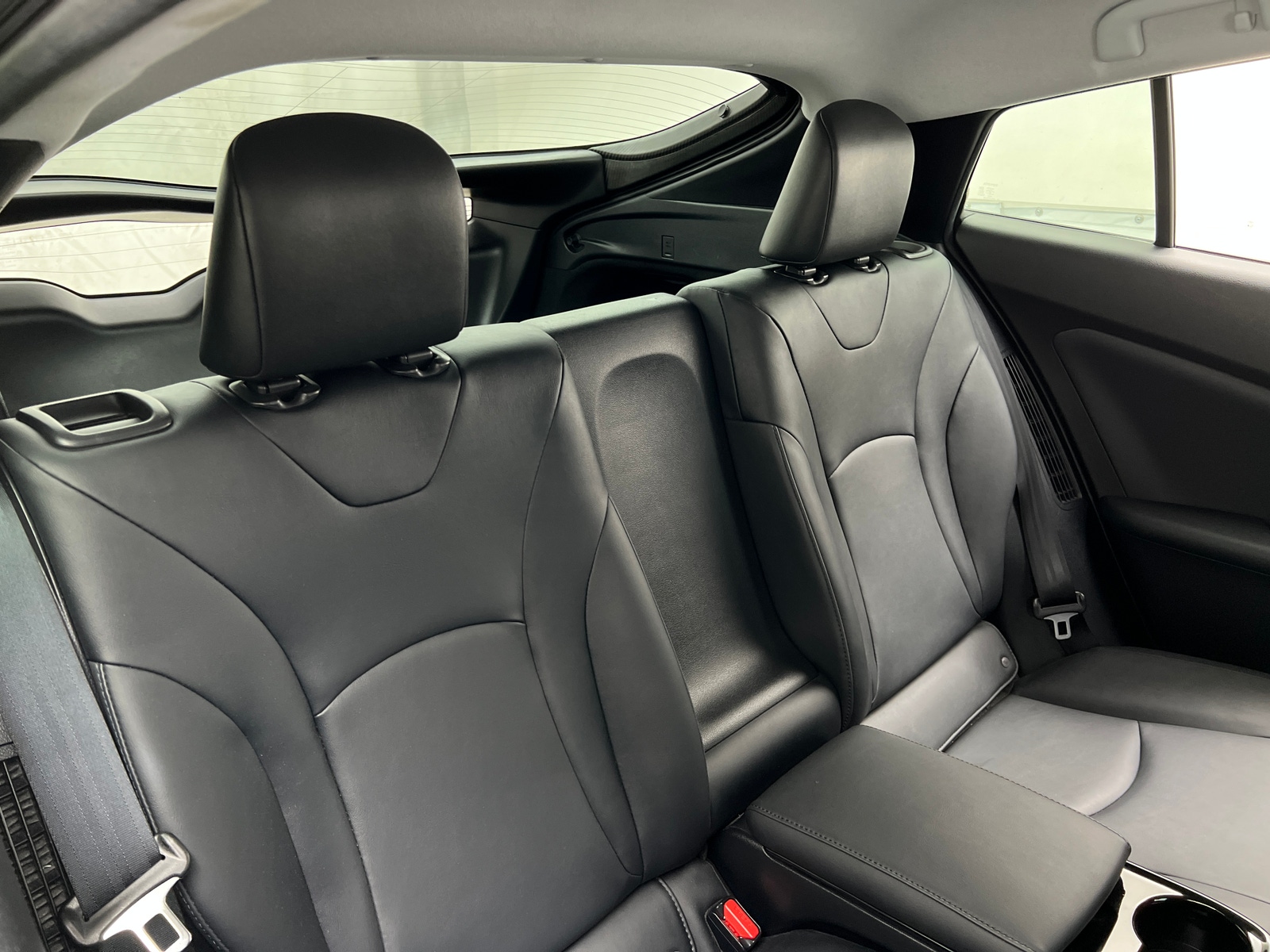 Thumbnail: 2017 Toyota Prius Prime - 5