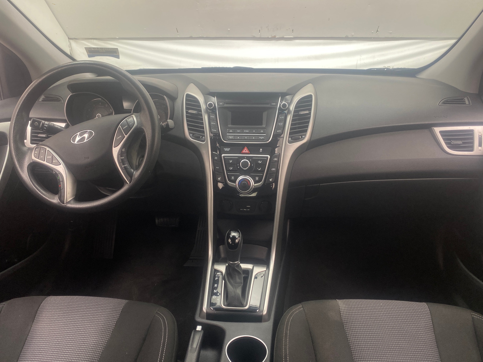 Thumbnail: 2016 Hyundai Elantra - 3
