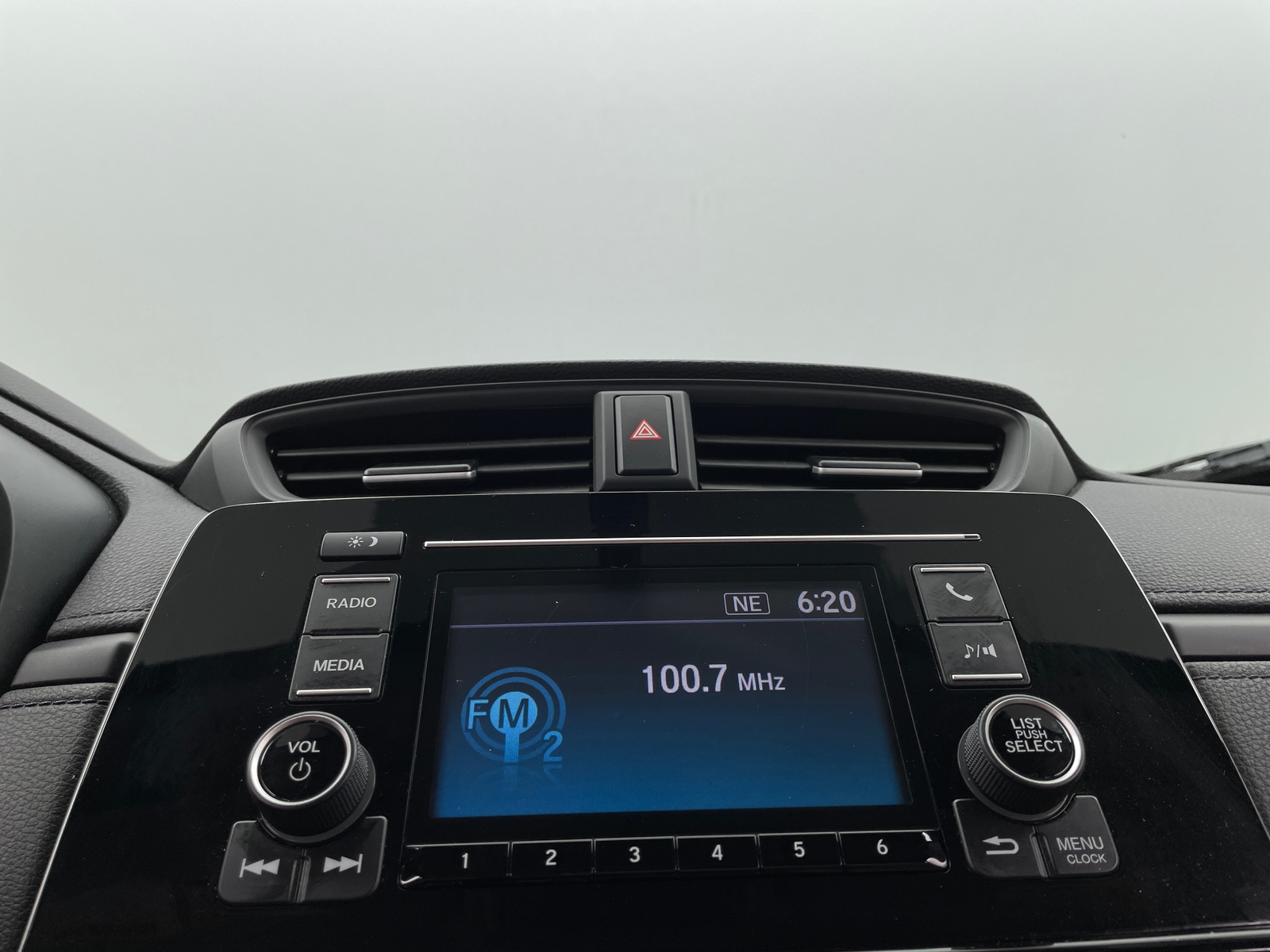 Thumbnail: 2017 Honda CR-V - 4