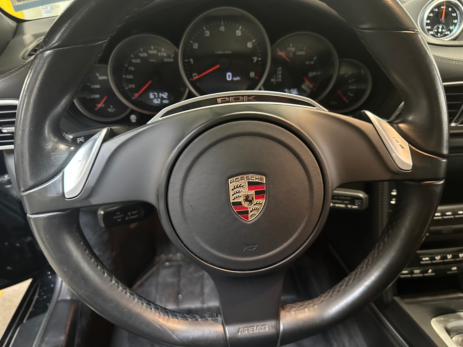 Thumbnail: 2011 Porsche 911 - 3