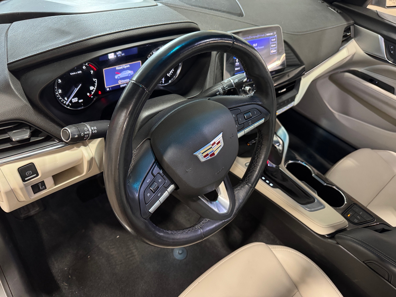 Thumbnail: 2020 Cadillac CT4 - 3