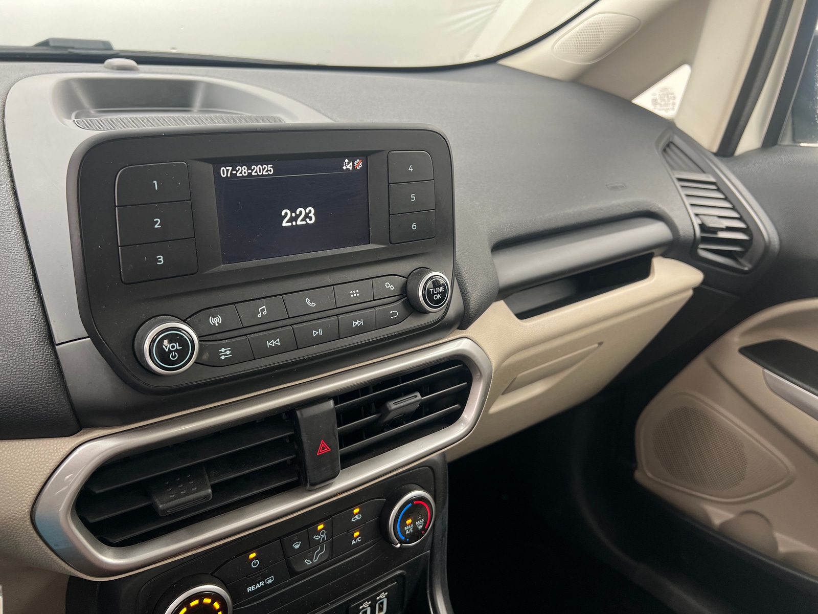 Thumbnail: 2021 Ford EcoSport - 4