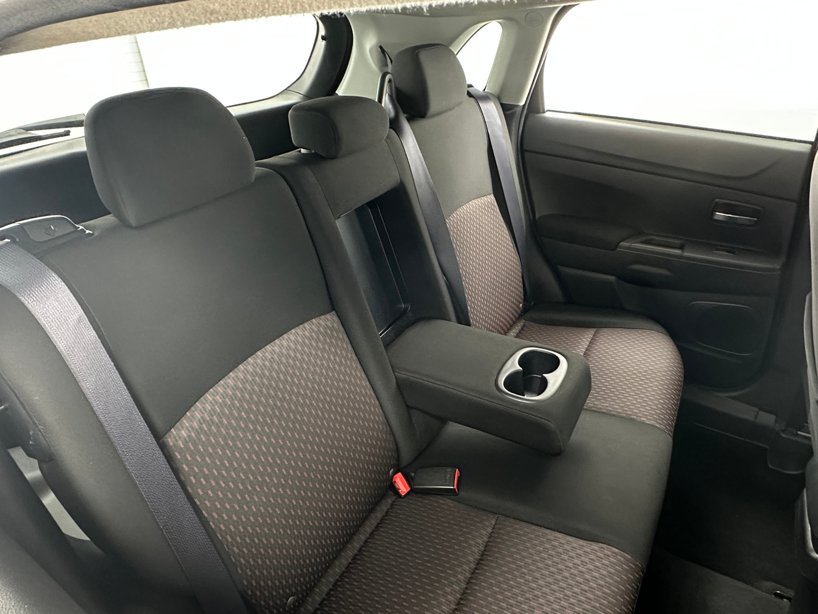 Thumbnail: 2018 Mitsubishi Outlander Sport - 6