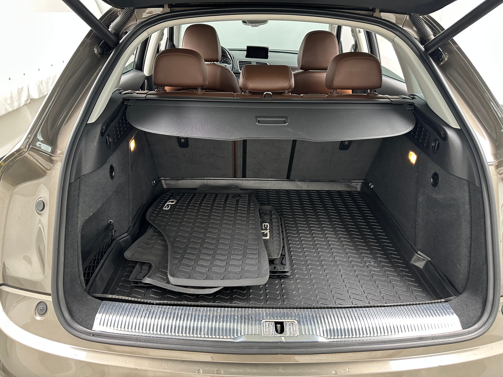 Thumbnail: 2015 Audi Q3 - 6