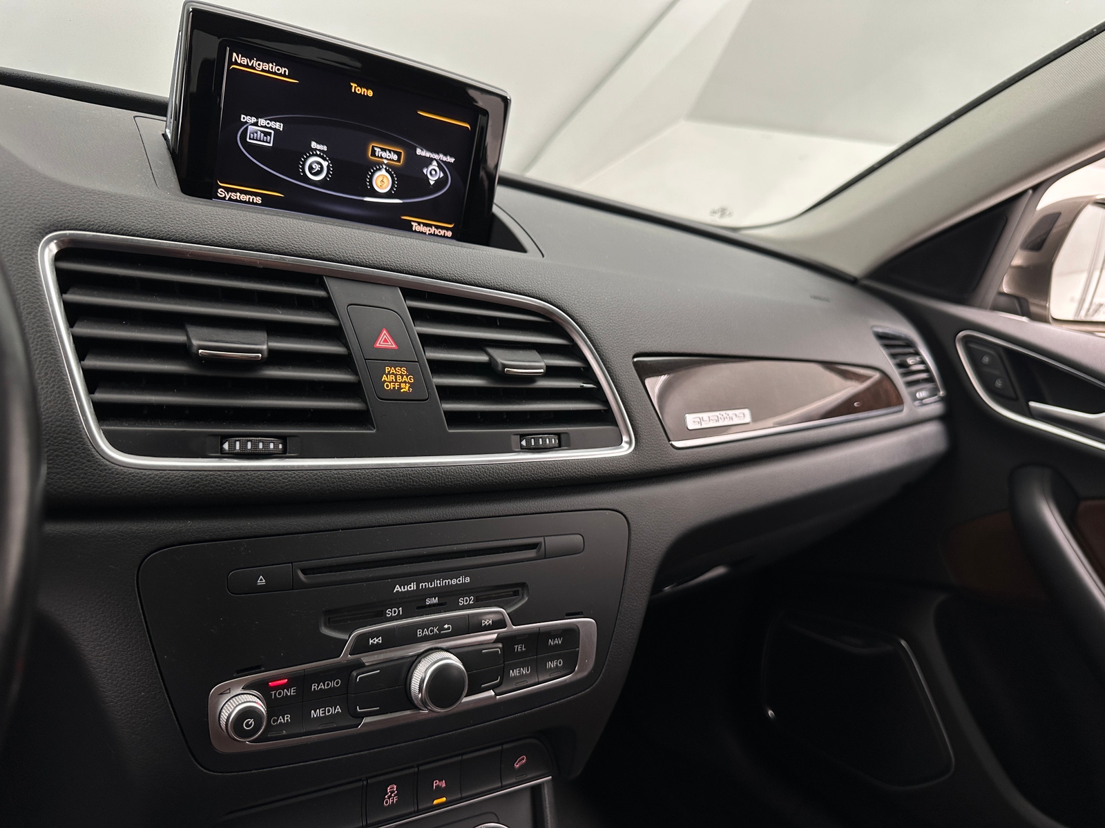 Thumbnail: 2015 Audi Q3 - 3