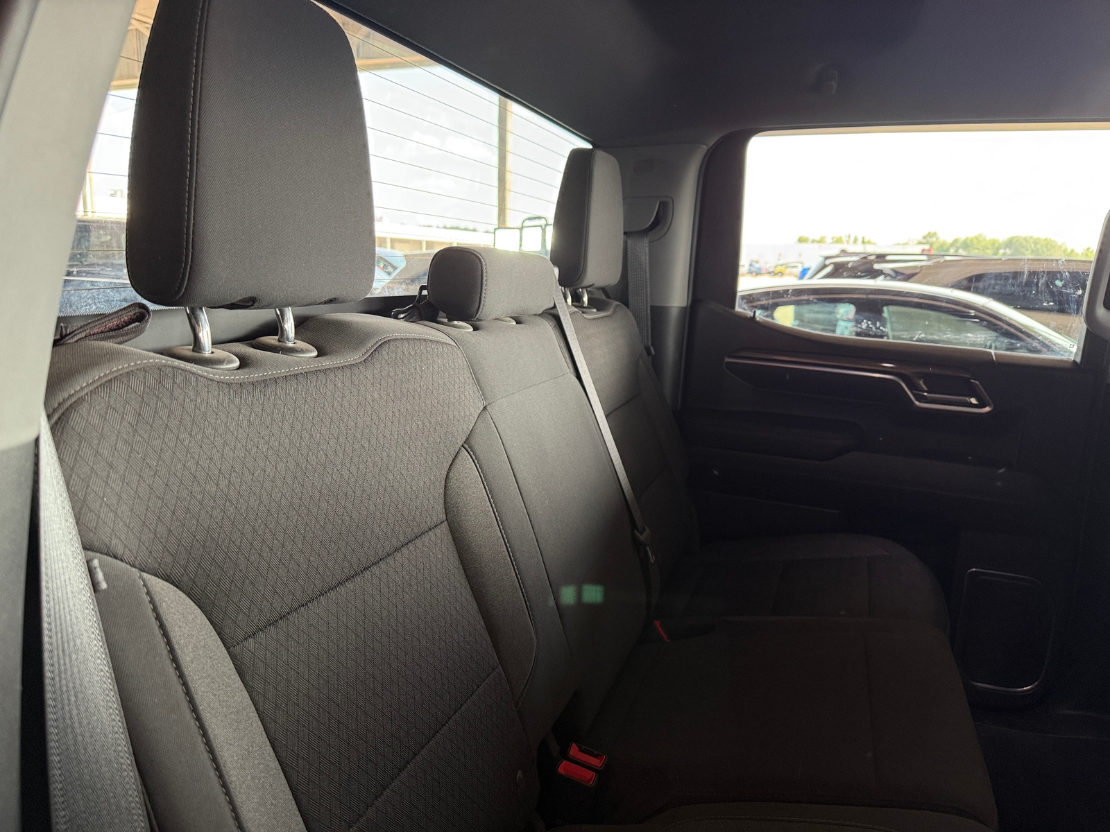 Thumbnail: 2022 Chevrolet Silverado 1500 - 6